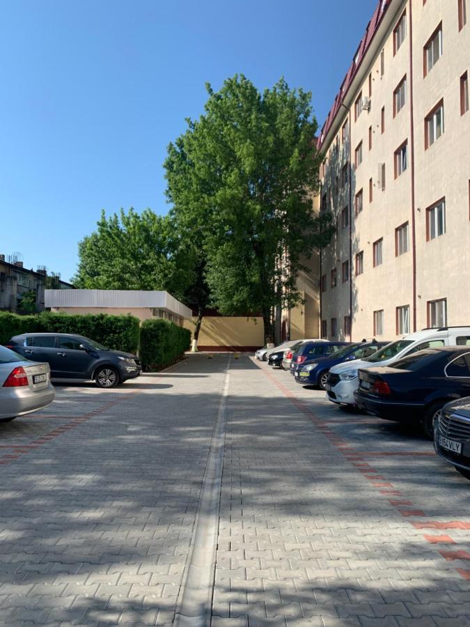 לינה וארוחת בוקר בוקרשט Garsoniera Privata מראה חיצוני תמונה